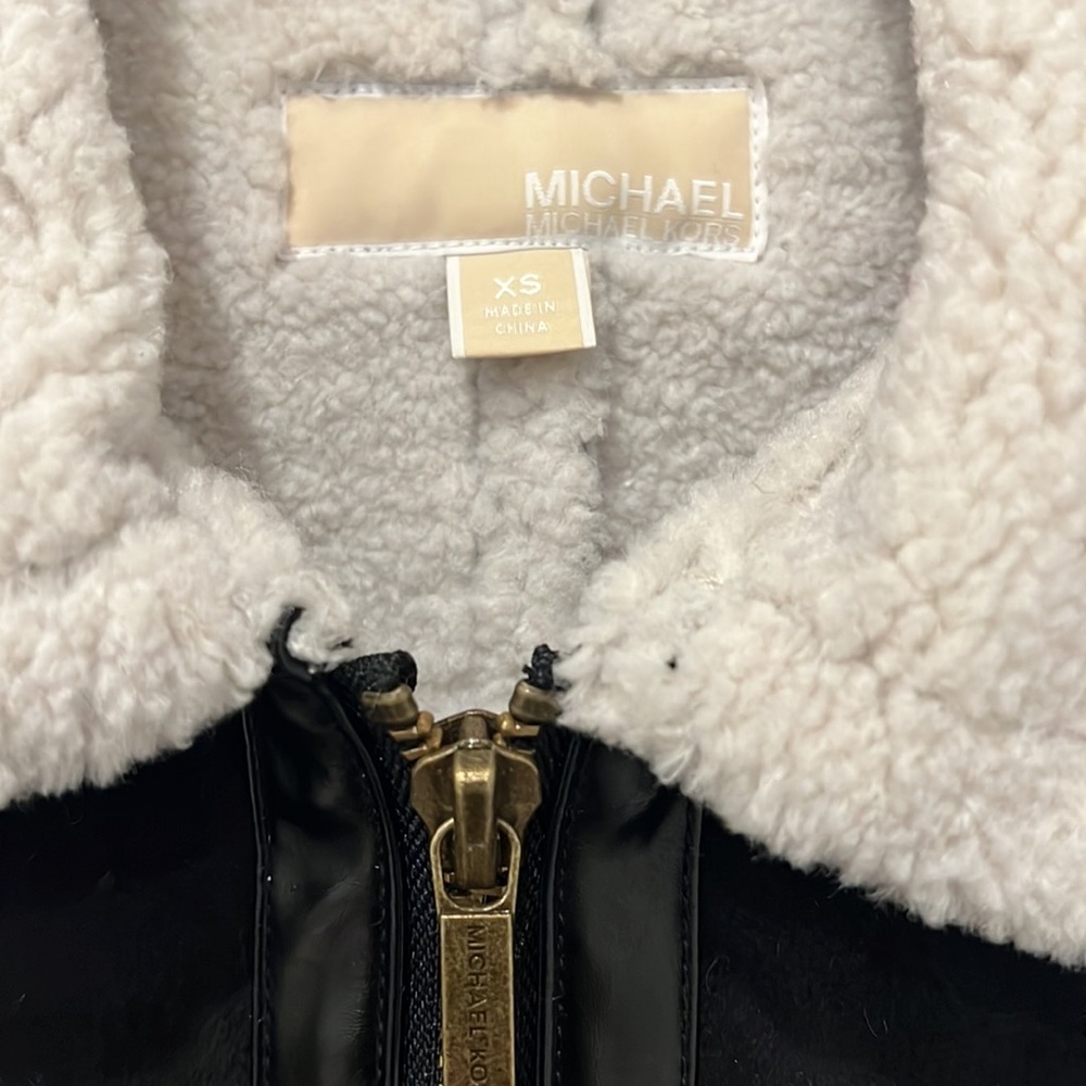 Michael Kors Faux Shearling Sherpa Lined women’s black jacket - Picture 4 of 8